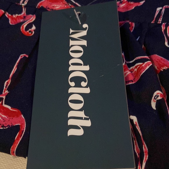 NWT Modcloth full knee length/midi skirt . In excellent NWT condition 3X - Picture 8 of 9